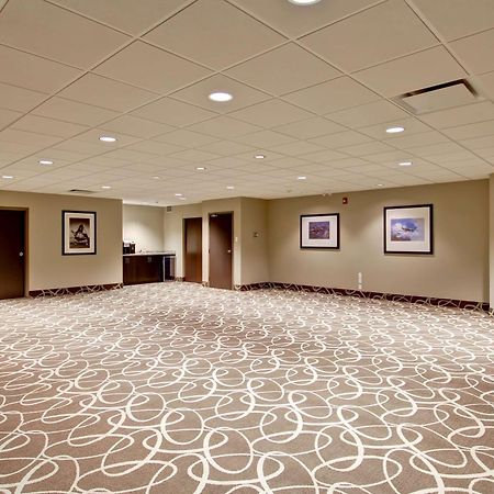 Best Western London Airport Inn & Suites Zewnętrze zdjęcie