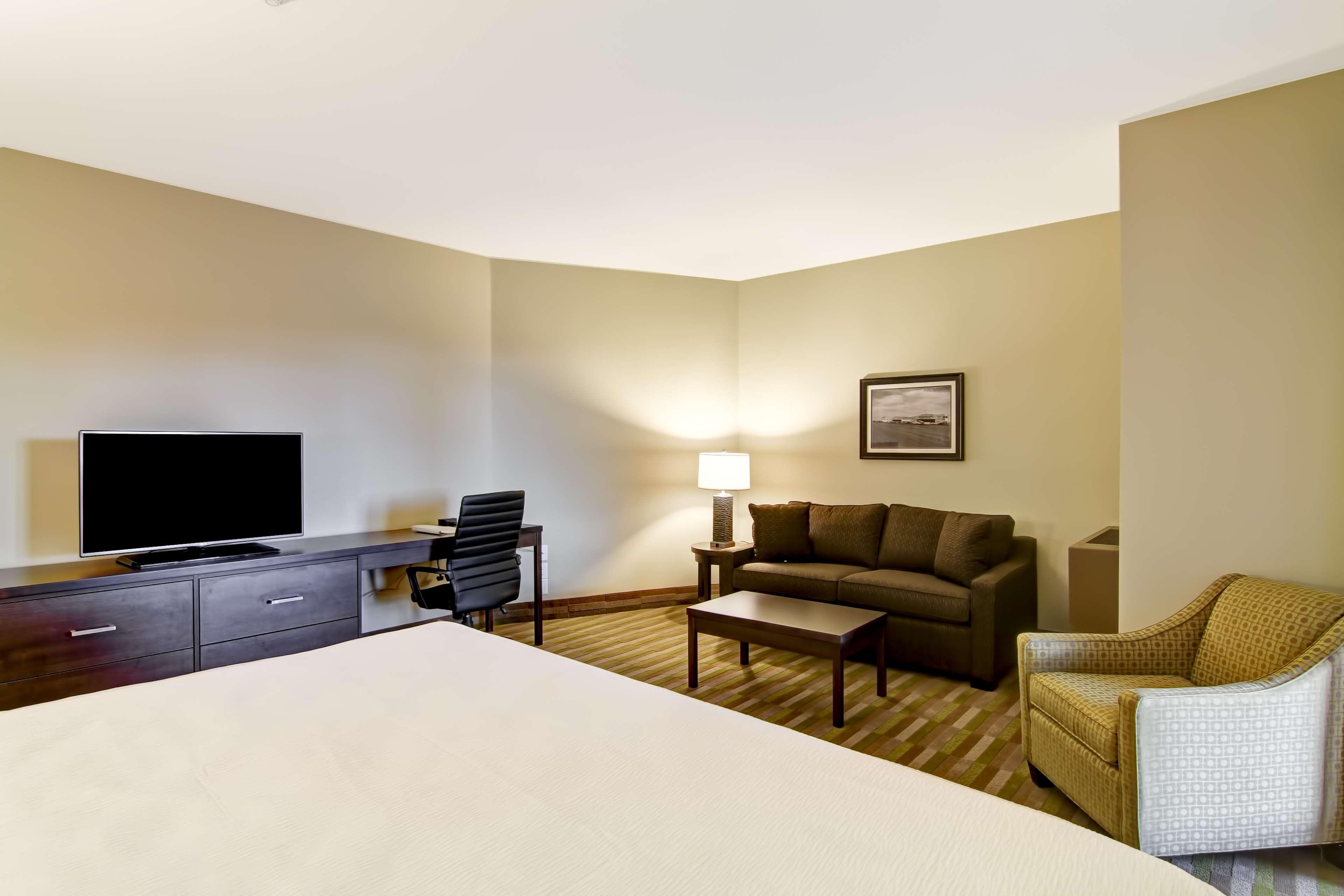 Best Western London Airport Inn & Suites Zewnętrze zdjęcie
