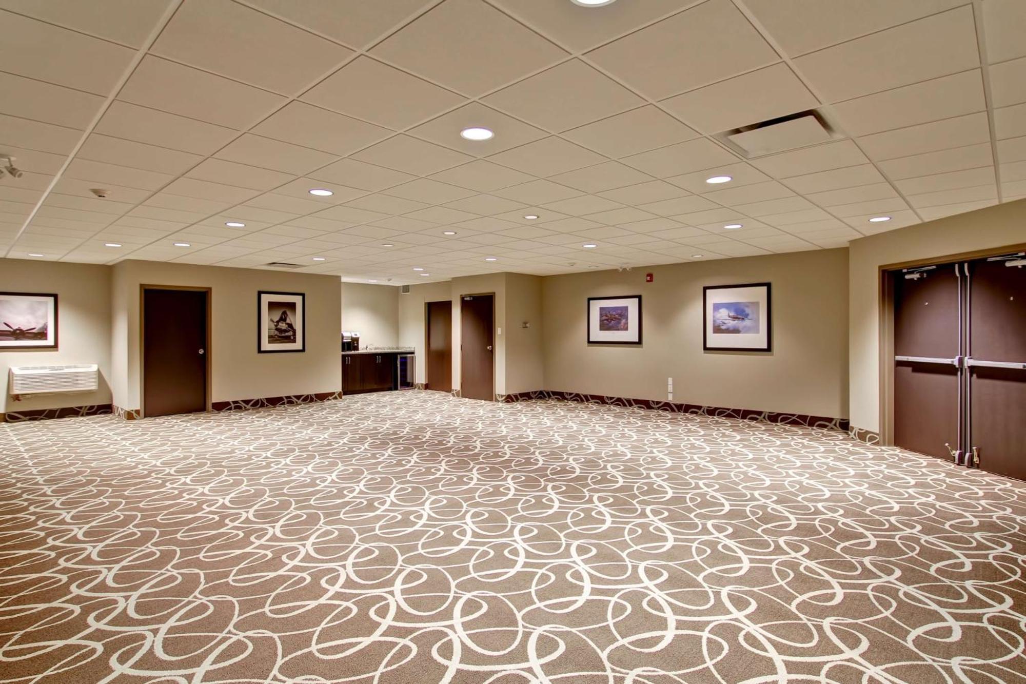 Best Western London Airport Inn & Suites Zewnętrze zdjęcie