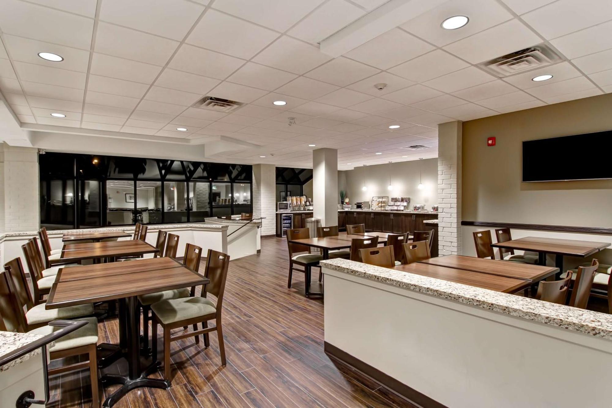 Best Western London Airport Inn & Suites Zewnętrze zdjęcie