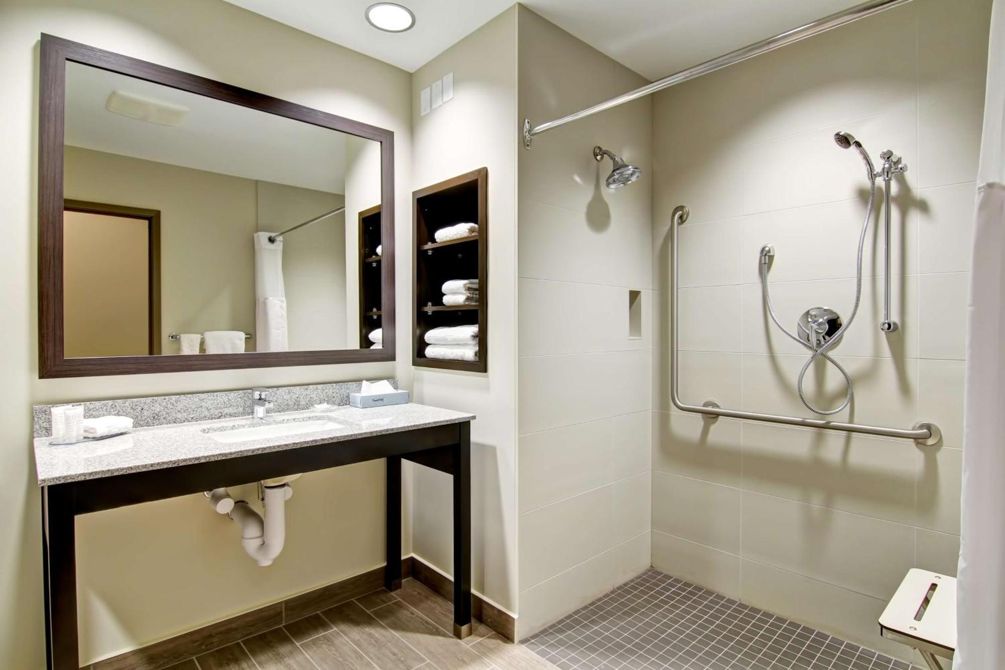 Best Western London Airport Inn & Suites Zewnętrze zdjęcie
